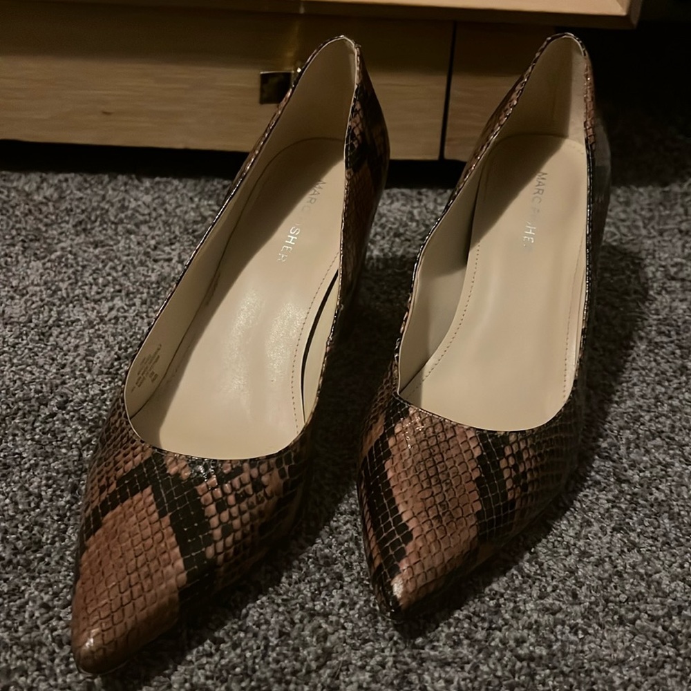 Marc Fisher Clare Pump